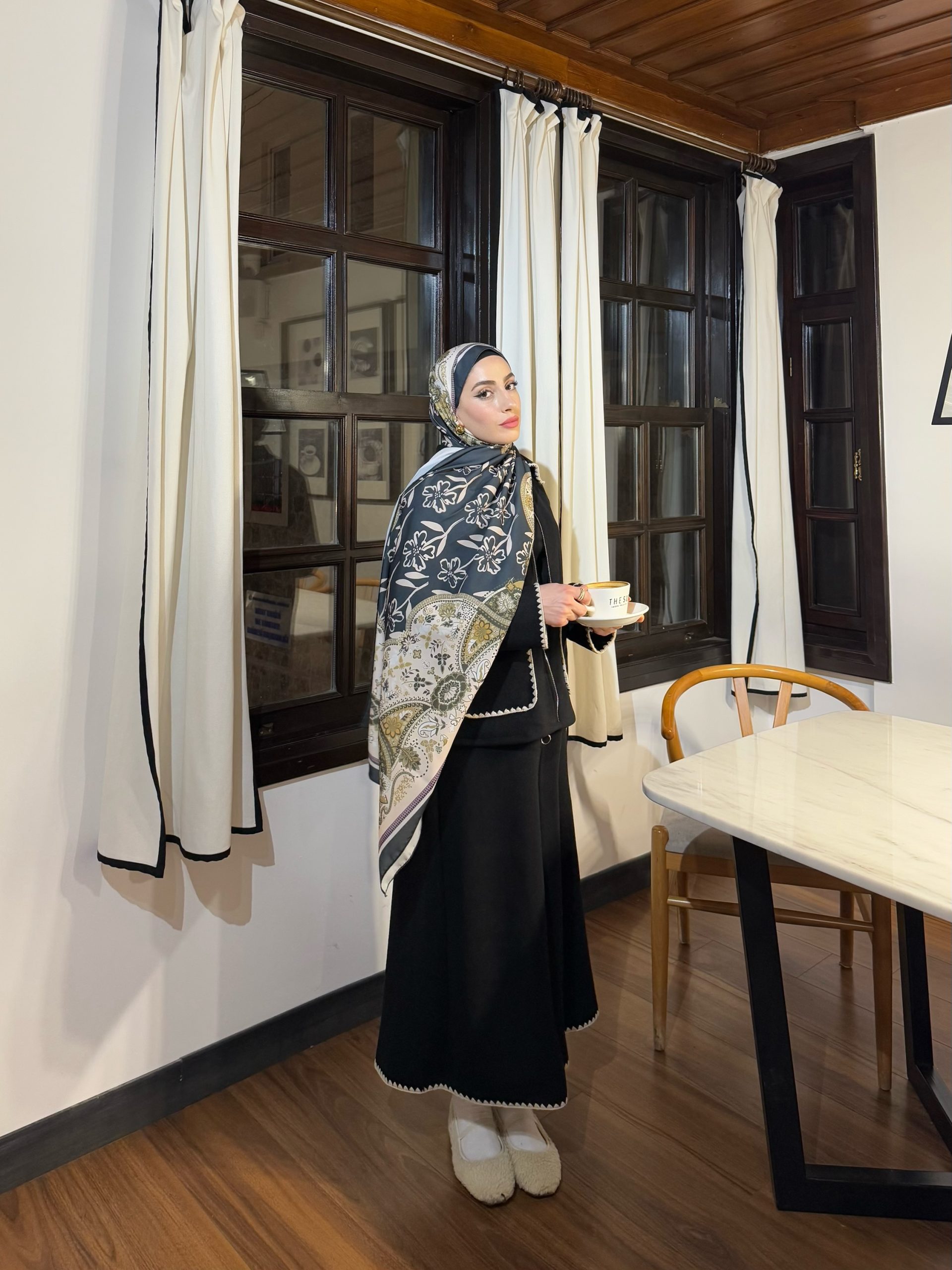 Çoban Dikişli Etekli Takım - Siyah - Görsel 6
